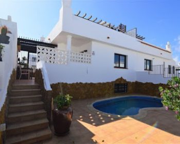 Coco-Surfhouse-Corralejo-Fuerteventura-ClubFuerteventura