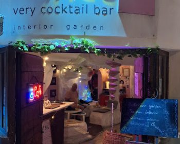 bar-blanco-café-corralejo-fuerteventura-clubfuerteventura