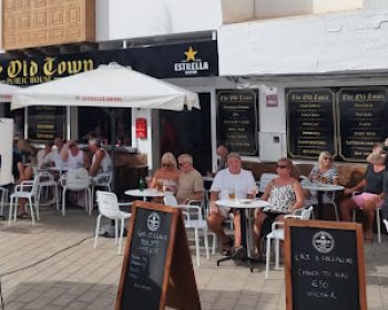 the-old-town-public-house-corralejo-fuerteventura-clubfuerteventura